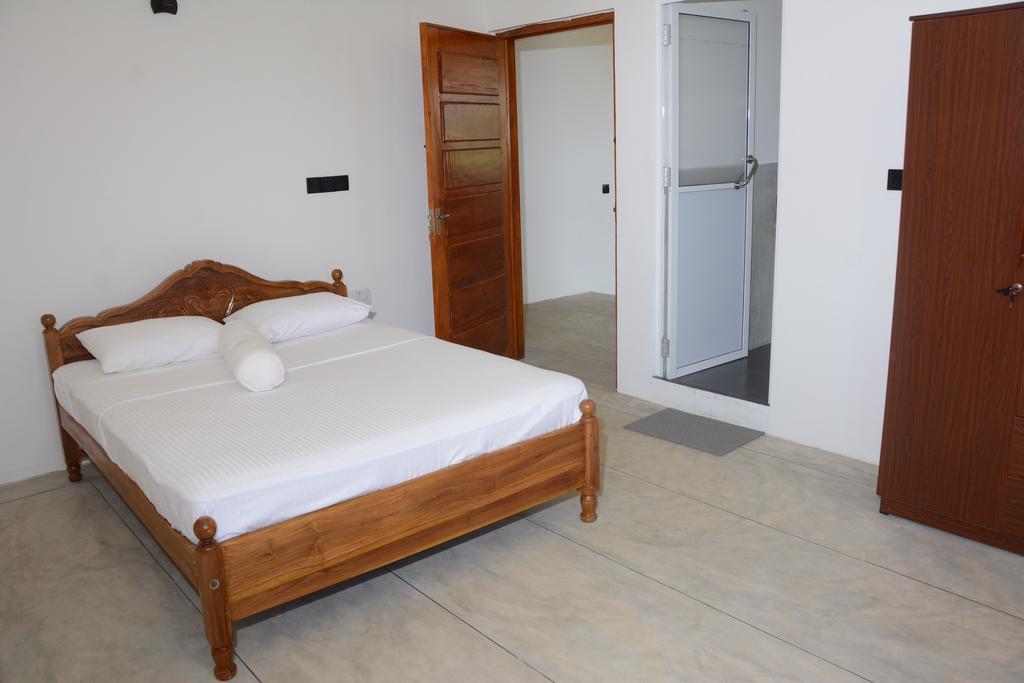 Hotel Tobiko Trincomalee Dış mekan fotoğraf