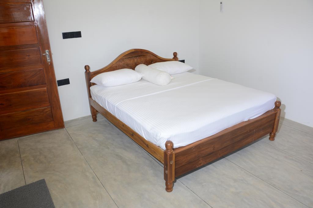 Hotel Tobiko Trincomalee Dış mekan fotoğraf