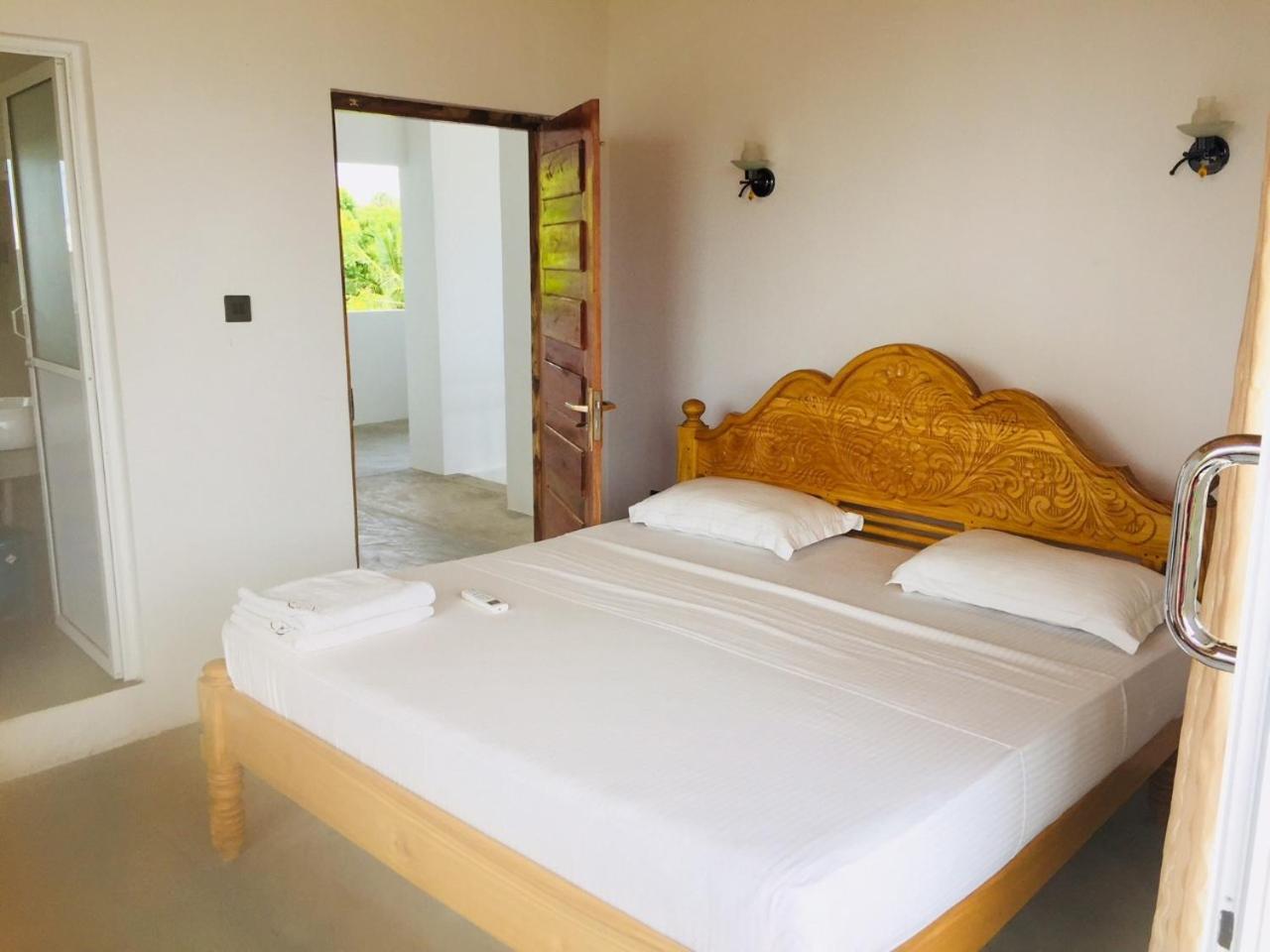 Hotel Tobiko Trincomalee Dış mekan fotoğraf